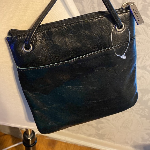 Clarks cross body leather black bag - Picture 4 of 9